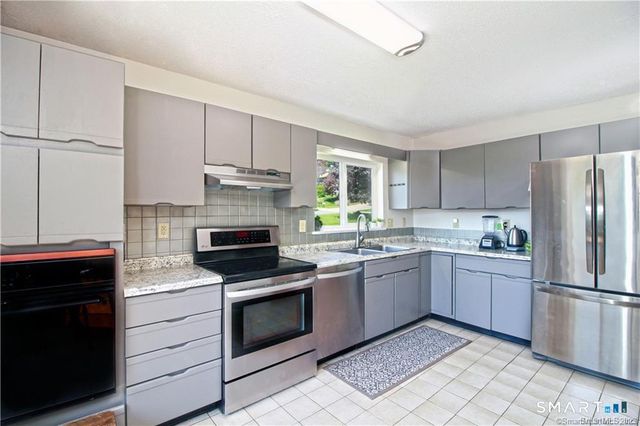 299 Virgo Drive, Groton, CT 06340