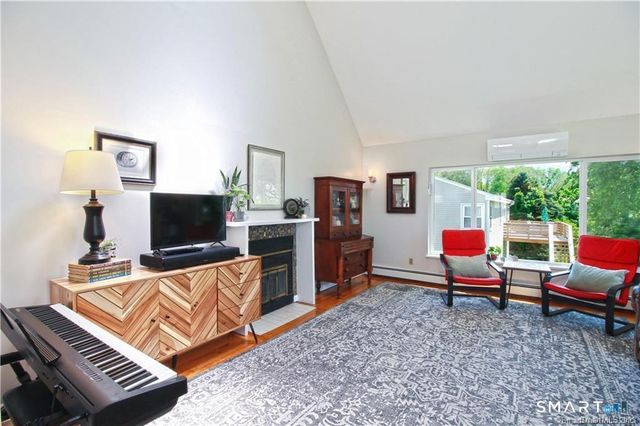 299 Virgo Drive, Groton, CT 06340