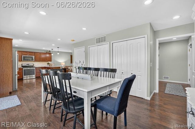 3205 N Milford Road, Highland, MI 48357