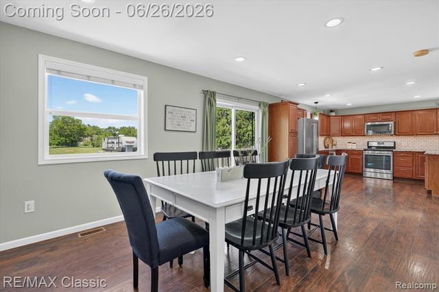 3205 N Milford Road, Highland, MI 48357