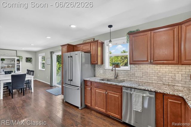 3205 N Milford Road, Highland, MI 48357
