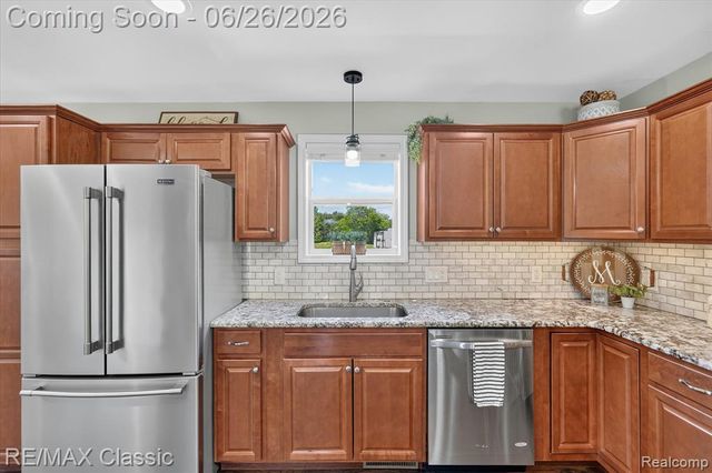 3205 N Milford Road, Highland, MI 48357