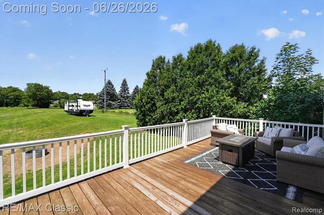 3205 N Milford Road, Highland, MI 48357