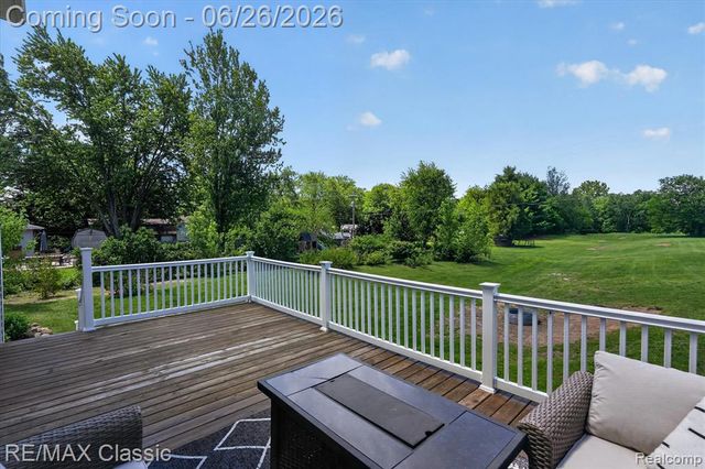 3205 N Milford Road, Highland, MI 48357