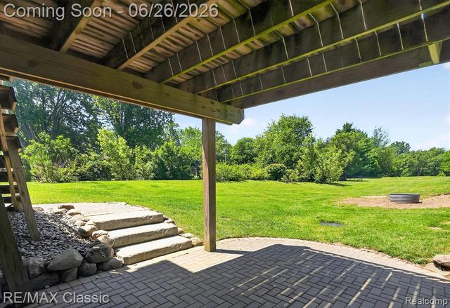 3205 N Milford Road, Highland, MI 48357