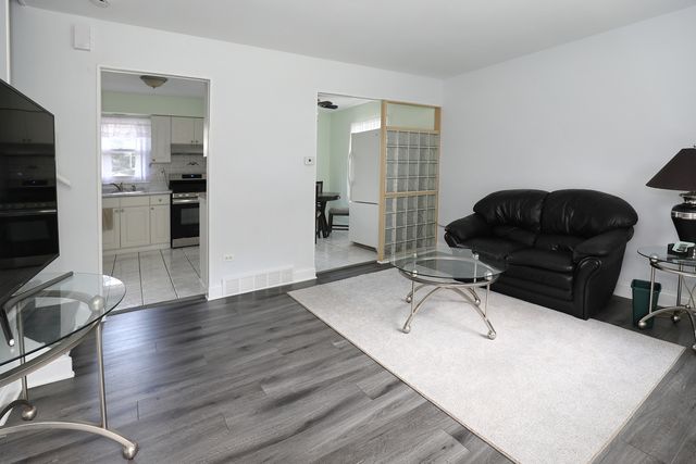 1N485 Neltnor Boulevard, West Chicago, IL 60185