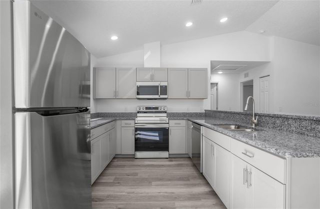 2438 W VESPERO STREET, Citrus Springs, FL 34433