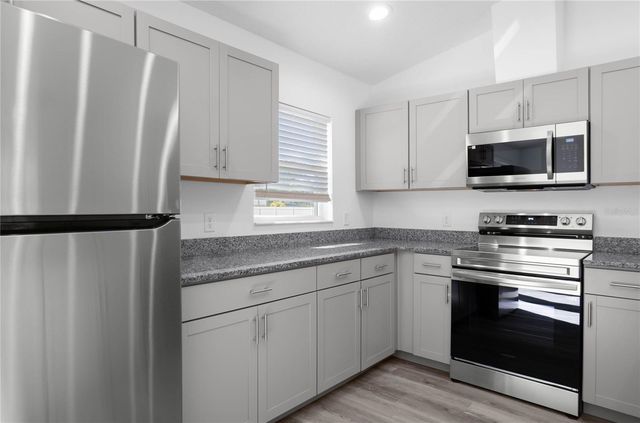 2438 W VESPERO STREET, Citrus Springs, FL 34433