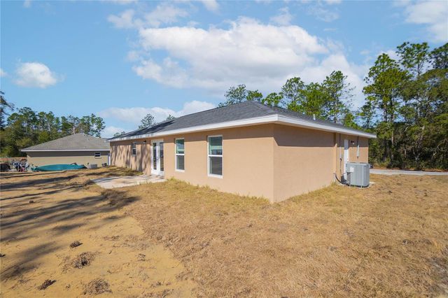 2438 W VESPERO STREET, Citrus Springs, FL 34433