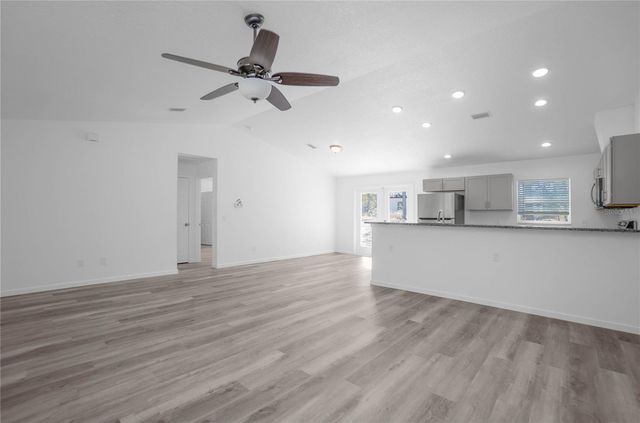 2438 W VESPERO STREET, Citrus Springs, FL 34433