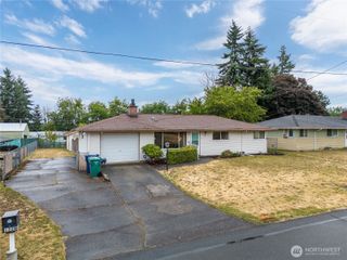 1220 S 313th Street, Federal Way, WA 98003