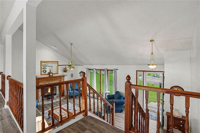 705 Benjamin Avenue, Gower, MO 64454
