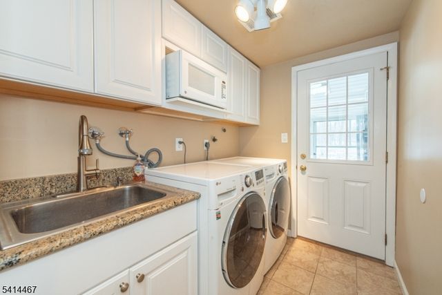 9 Nantes Rd, Parsippany-troy Hills Twp., NJ 07054