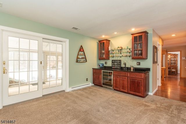 9 Nantes Rd, Parsippany-troy Hills Twp., NJ 07054