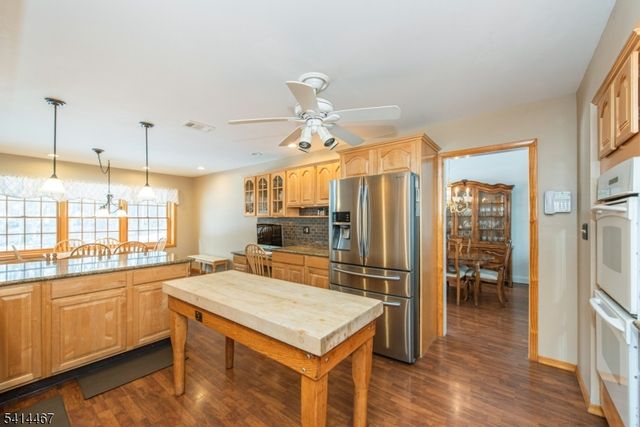 9 Nantes Rd, Parsippany-troy Hills Twp., NJ 07054