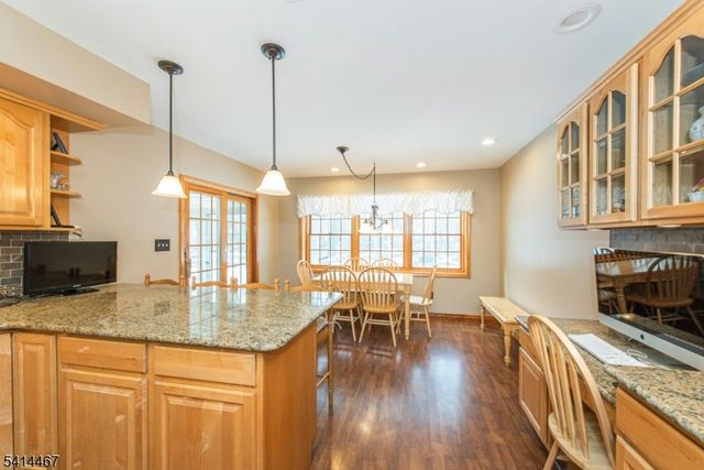 9 Nantes Rd, Parsippany-troy Hills Twp., NJ 07054