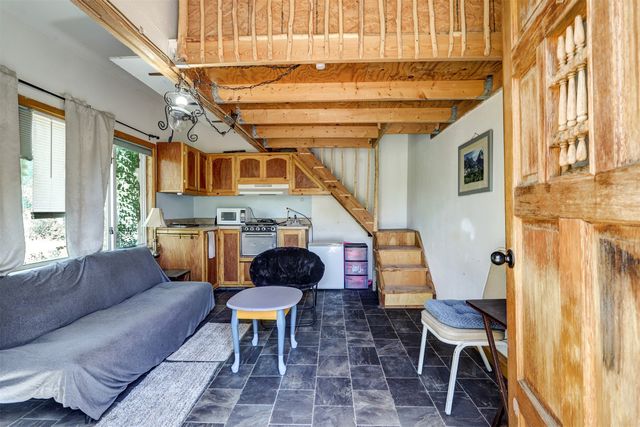 335B County Rd 142, Medanales, NM 87548