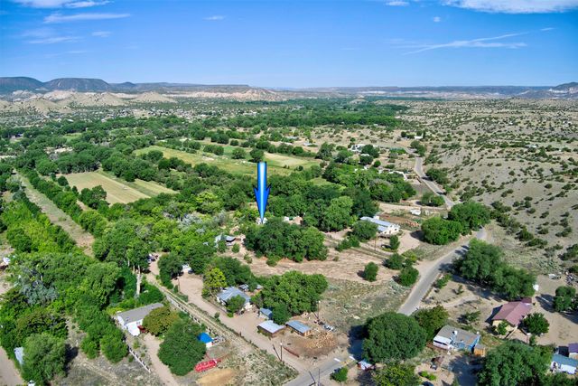 335B County Rd 142, Medanales, NM 87548
