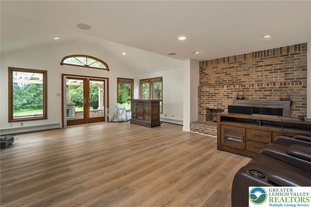 4050 Ascot Circle, Lower Macungie Twp, PA 18103