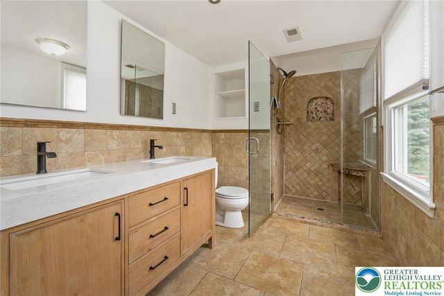 4050 Ascot Circle, Lower Macungie Twp, PA 18103