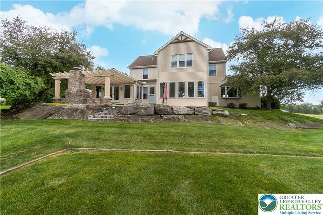 4050 Ascot Circle, Lower Macungie Twp, PA 18103