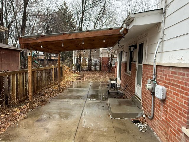 9200 Avers Avenue, Evanston, IL 60203