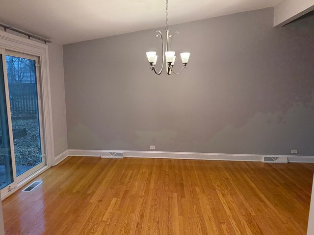 9200 Avers Avenue, Evanston, IL 60203