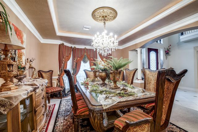 16347 Cascade Caverns Lane, Houston, TX 77044