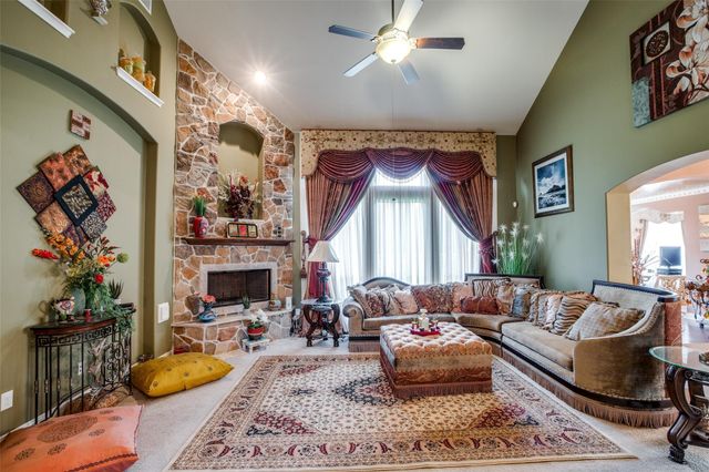 16347 Cascade Caverns Lane, Houston, TX 77044