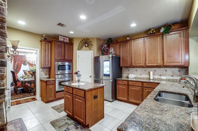 16347 Cascade Caverns Lane, Houston, TX 77044