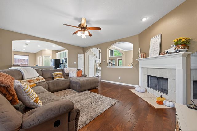 59 Genesee Ridge Drive, Woodland, TX 77385