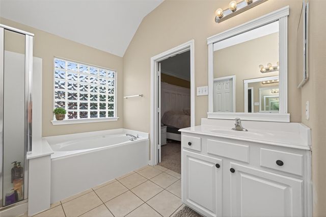 59 Genesee Ridge Drive, Woodland, TX 77385