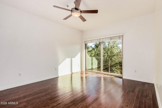 525 W LAKESIDE Drive 141, Tempe, AZ 85281