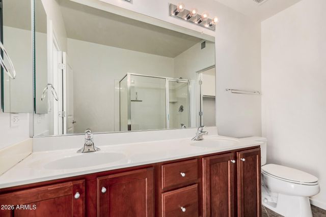 525 W LAKESIDE Drive 141, Tempe, AZ 85281