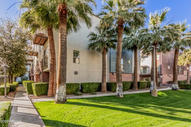 525 W LAKESIDE Drive 141, Tempe, AZ 85281