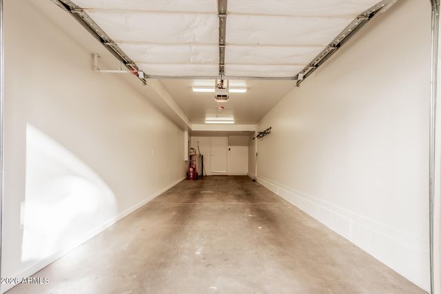 525 W LAKESIDE Drive 141, Tempe, AZ 85281