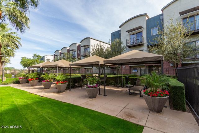 525 W LAKESIDE Drive 141, Tempe, AZ 85281