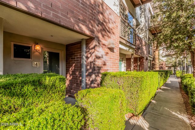 525 W LAKESIDE Drive 141, Tempe, AZ 85281