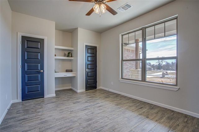 201 Meadowlark Lane, Blanchard, OK 73010