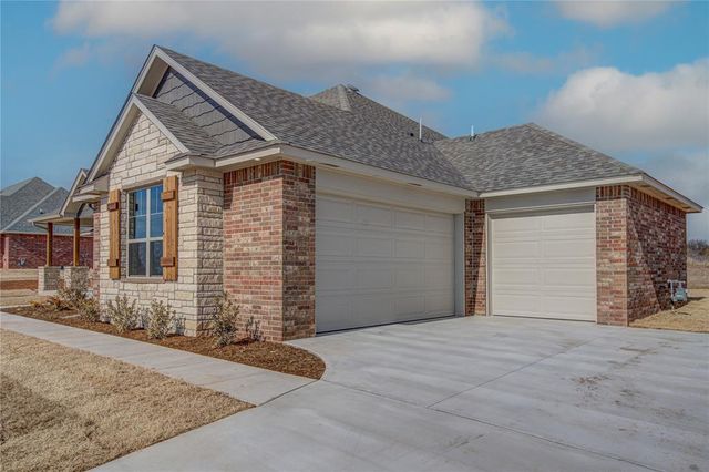 201 Meadowlark Lane, Blanchard, OK 73010