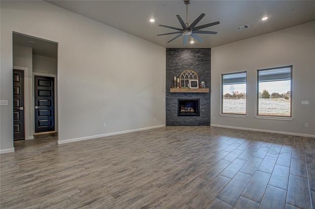 201 Meadowlark Lane, Blanchard, OK 73010