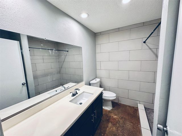 3416 Willowrun DR 4, Austin, TX 78704