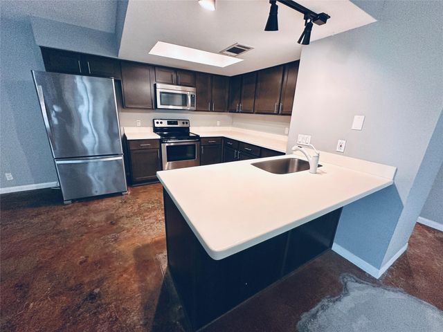 3416 Willowrun DR 4, Austin, TX 78704