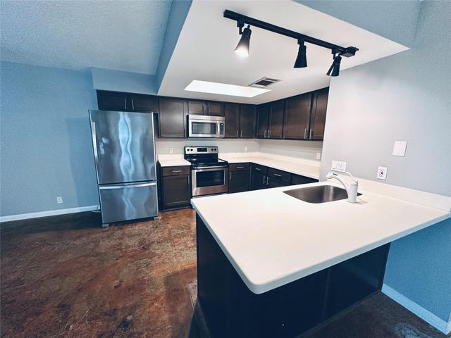 3416 Willowrun DR 4, Austin, TX 78704