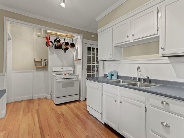 195 South St 4, Boston, MA 02130