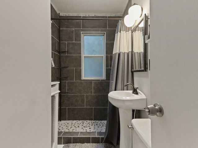 195 South St 4, Boston, MA 02130