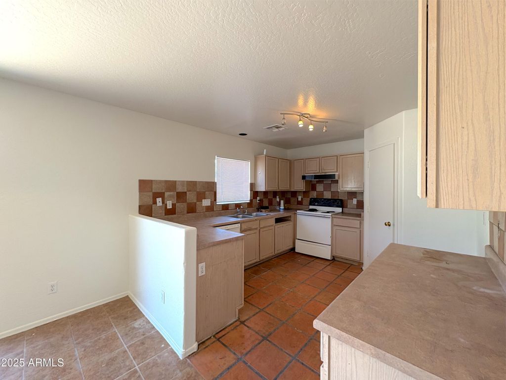 12301 W Flores Drive, El Mirage, AZ 85335 — photo 3