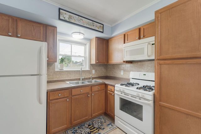 5732 66th STREET, Kenosha, WI 53142