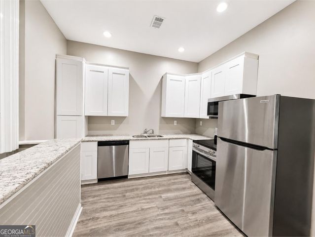 5589 River Road A, Ellenwood, GA 30294
