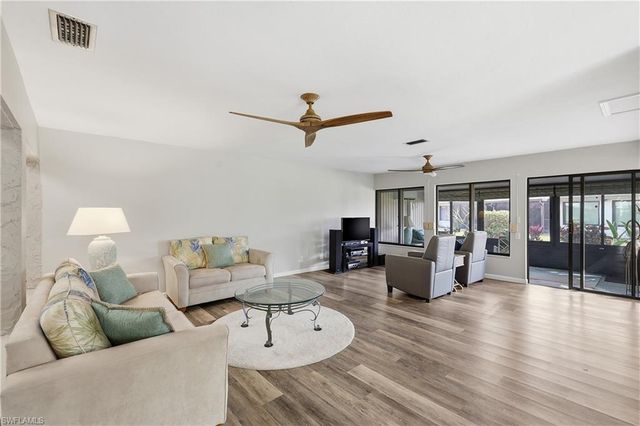 1836 Pine Glade CIR, Fort Myers, FL 33907